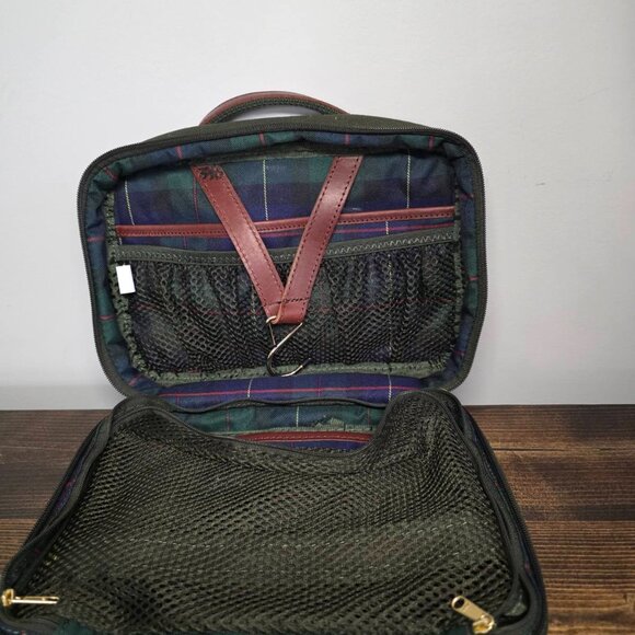 ORVIS BATTENKILL HANGING TRAVEL KIT, CANVAS AND LEATHER - Picture 10 of 13